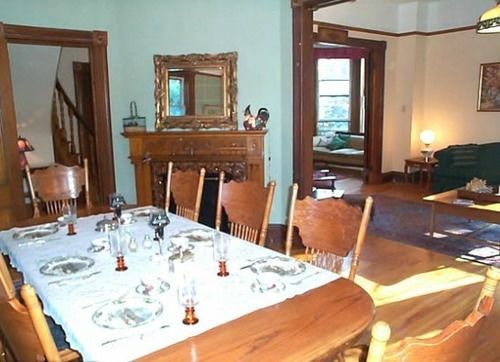 Evangeline'S Tower Bed & Breakfast Parrsboro Esterno foto
